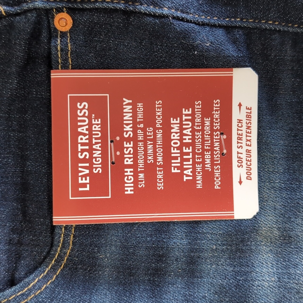 ❌SOLD❌Levi's Women's Soft Stretch High Waist Skinny Jeans, Classic Dark Wash, 27 - Picture 5 of 11